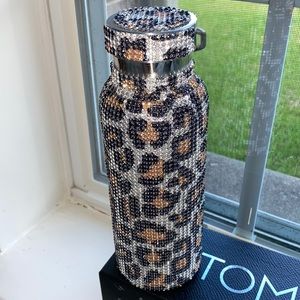 TOMO Bling Water bottle “Leopardess” NWT